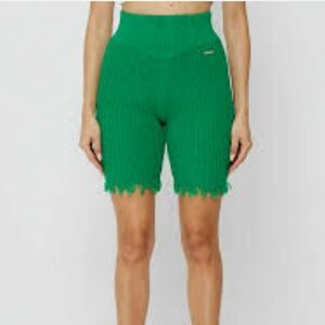 Maniere De Voir Kelly Green Knit Raw Hem Shorts - Size Small